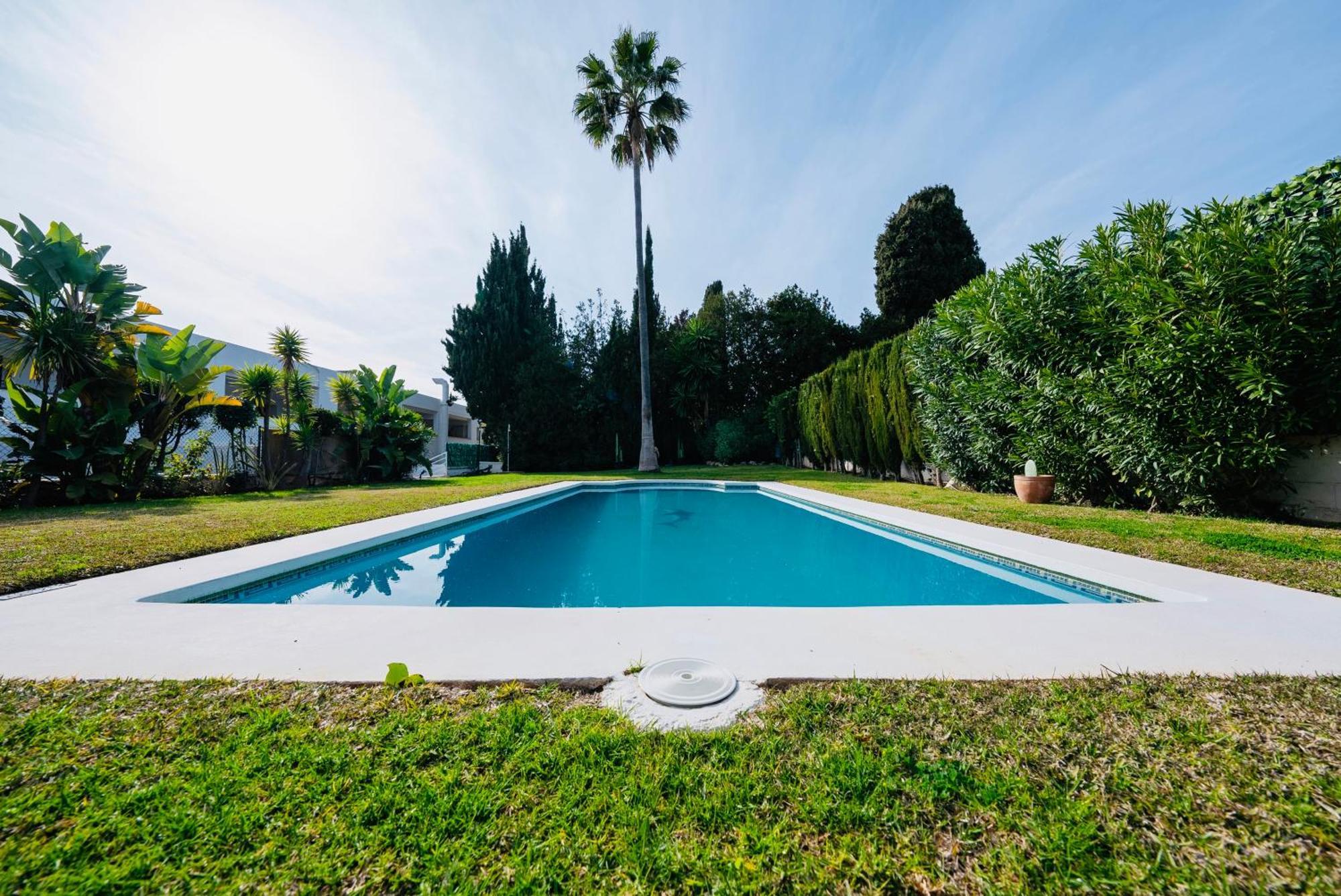 Frente A La Playa Apartamento Boutique En Marbella Eksteriør billede